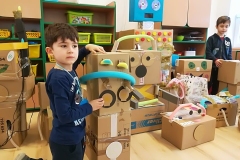 roboty z kartonów