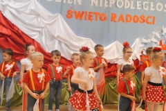 taniec z wstażkami