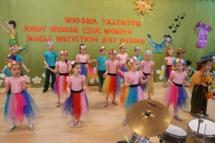 dzieci śpiewają